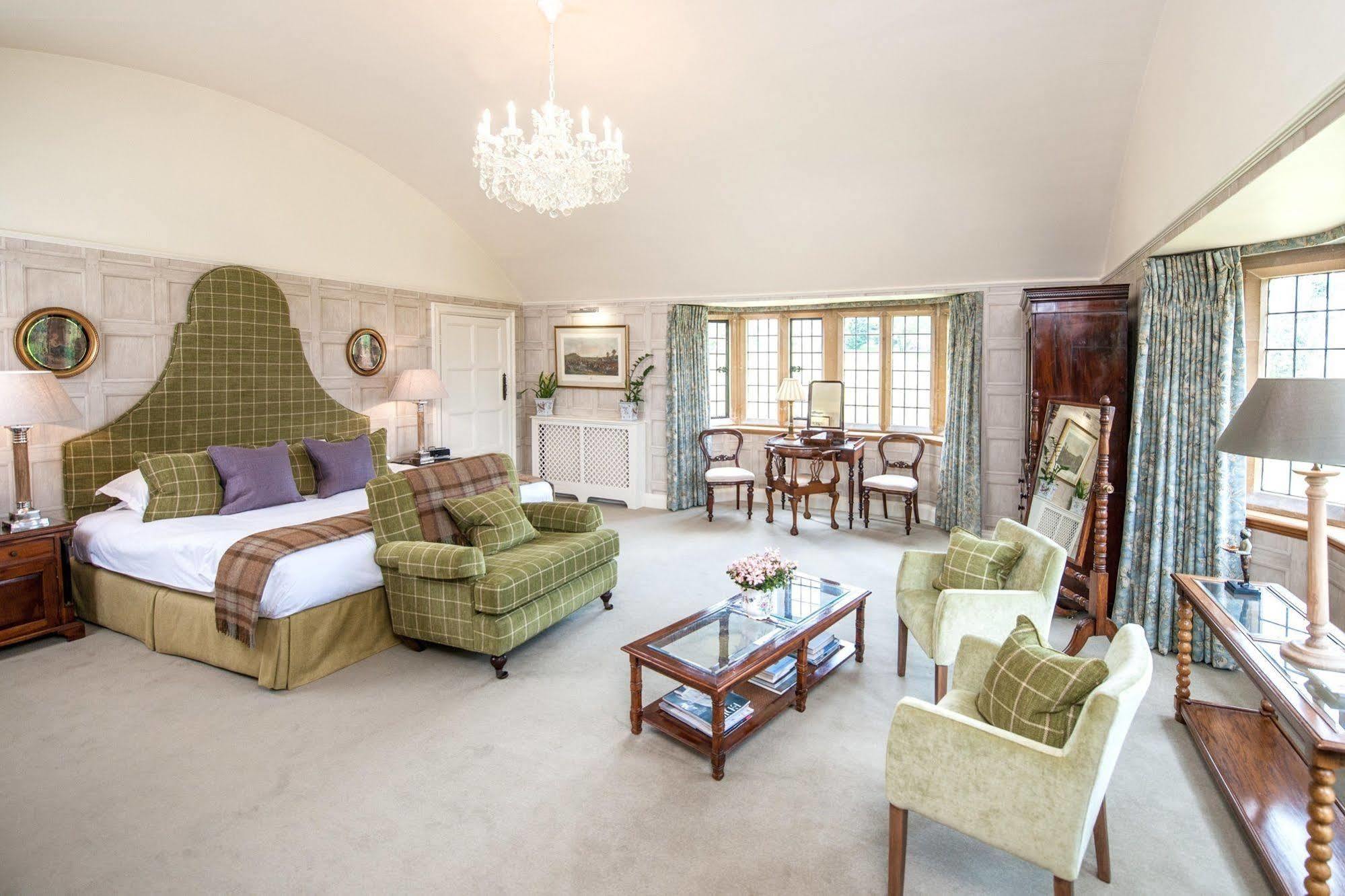 Buckland Manor - A Relais & Chateaux Hotel Broadway  Exterior photo